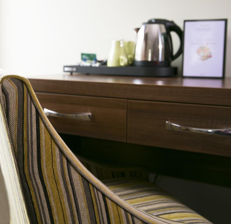 Manor Parc Hotel Кардіфф Екстер'єр фото
